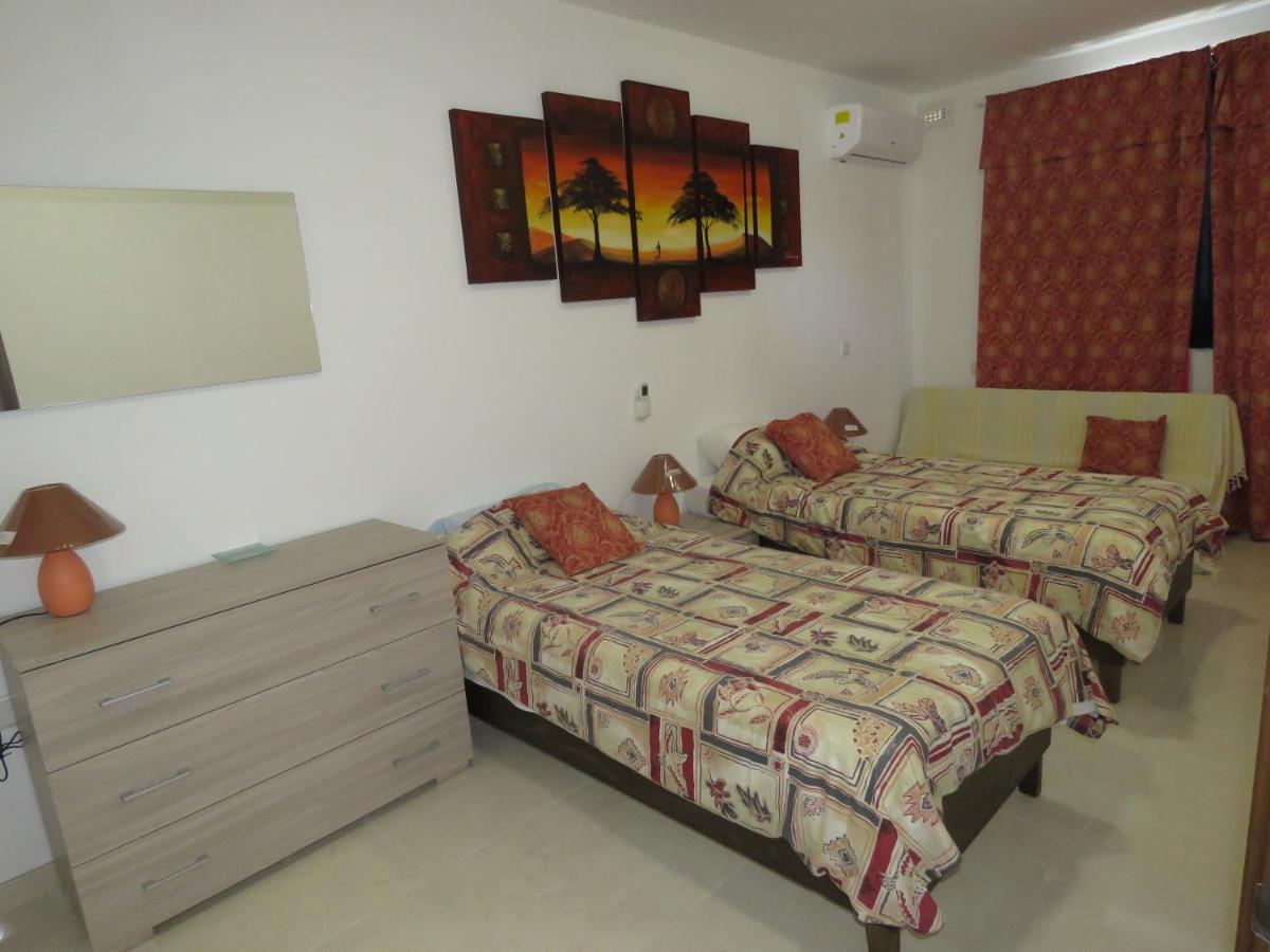Aquamarine Sea Front Apartments - First Floor Марсаскала Экстерьер фото